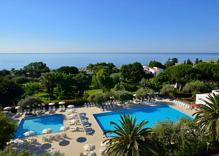 Resorts in Giardini-Naxos