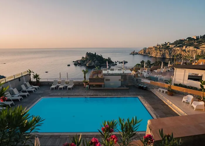 Hoteles con Piscina en Taormina