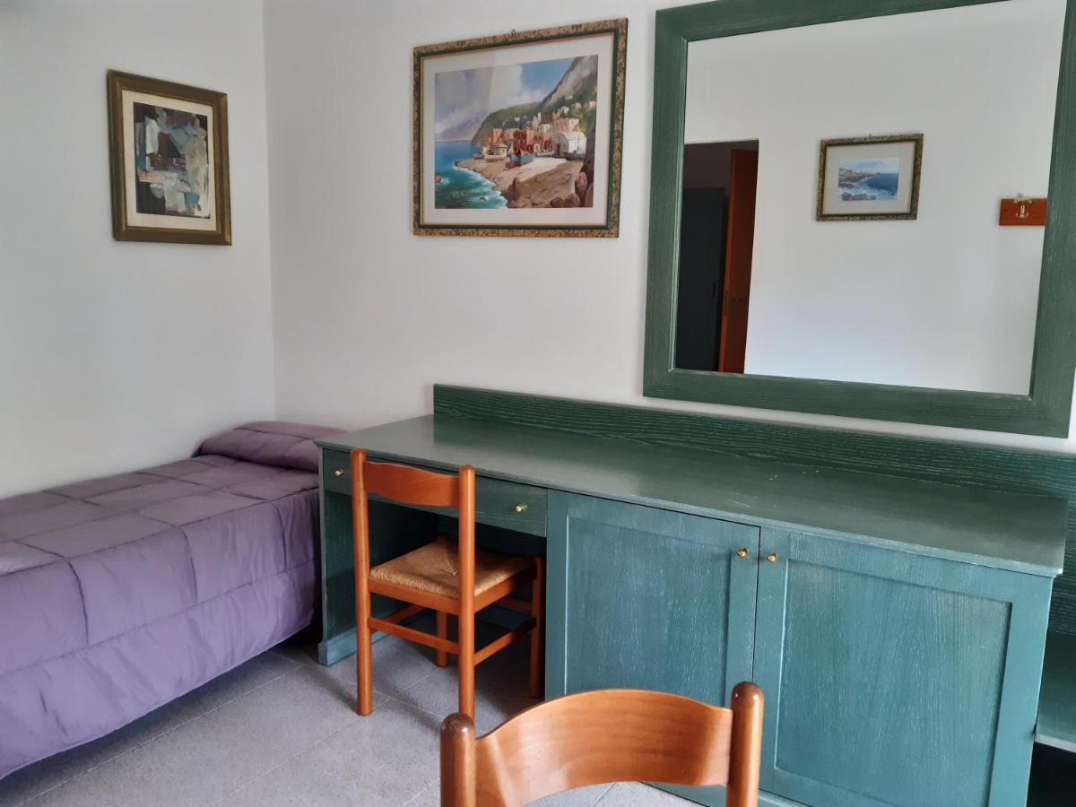 Triple Room,1310445430:JPEG
