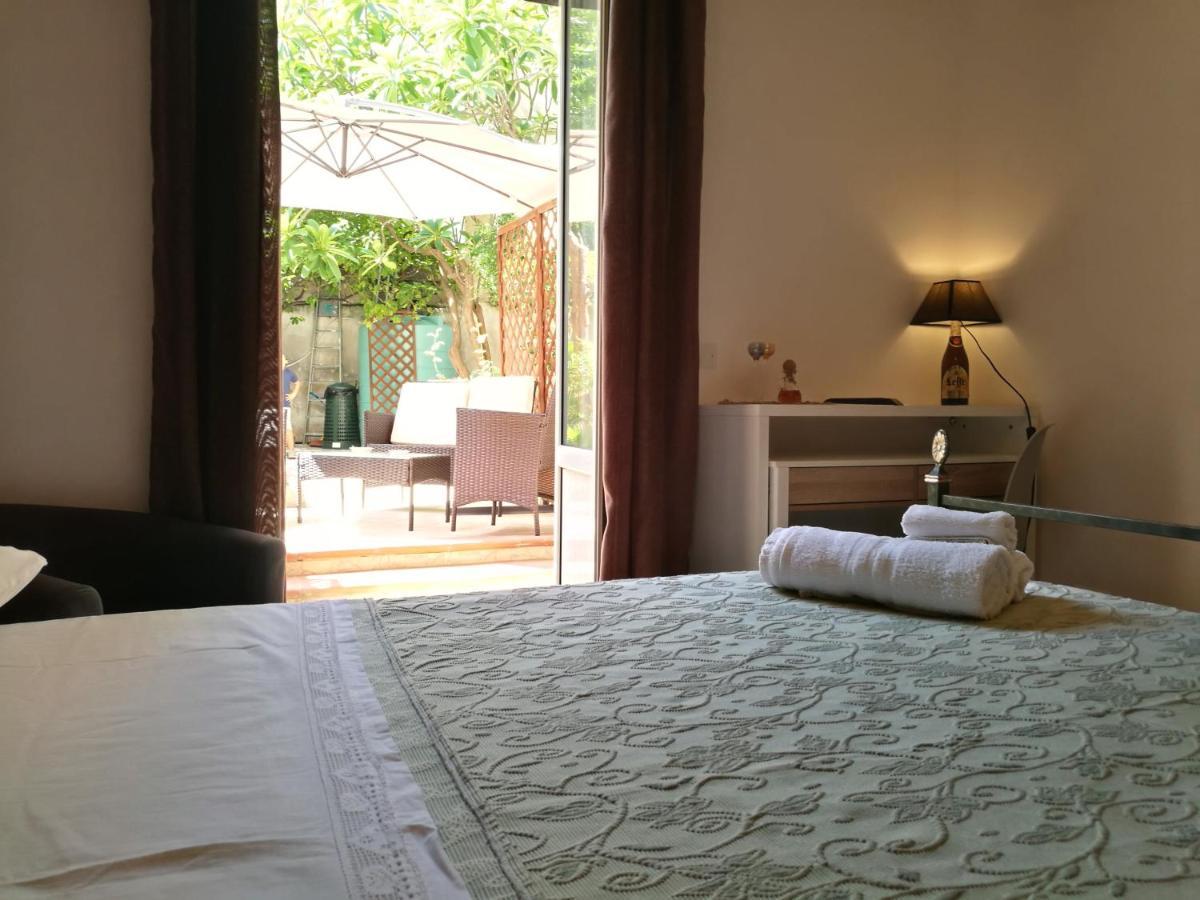 Double Room Garden View