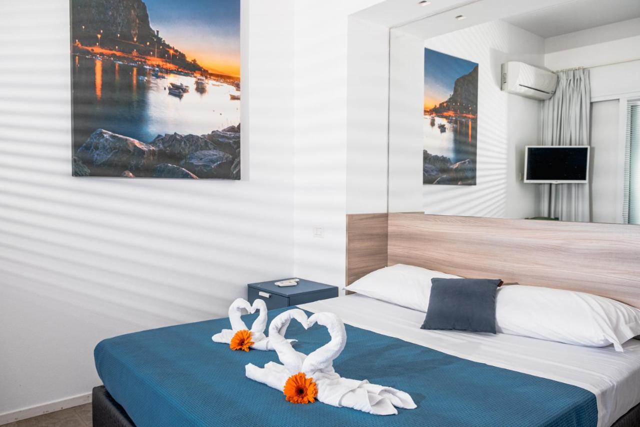 Superior Double Room Terrace Sea view