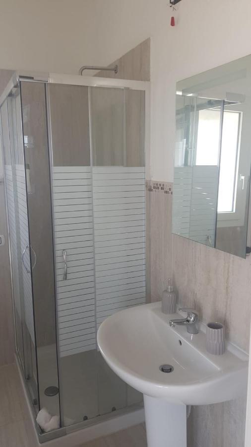 Deluxe Room (2 Adults + 1 Child)