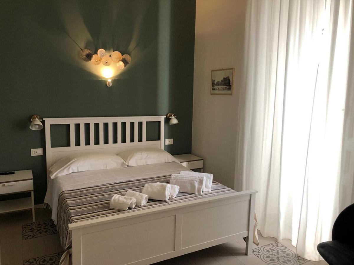 Double Room Private Bathroom