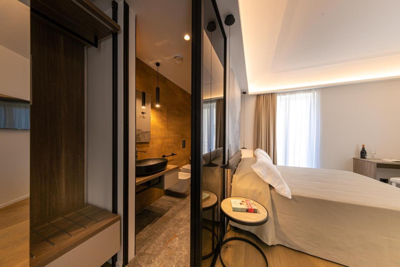 Luxury Triple Room