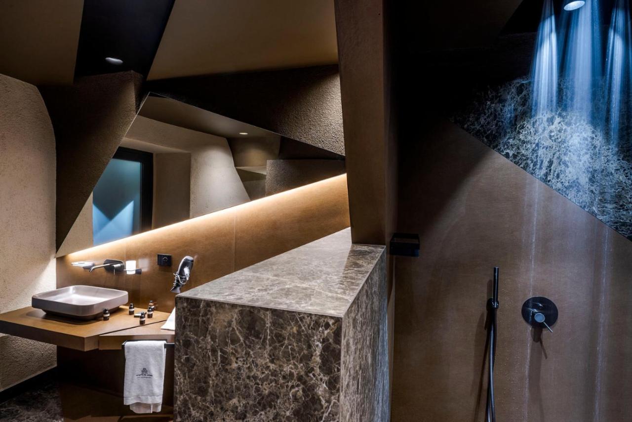 King Room Spa Bath