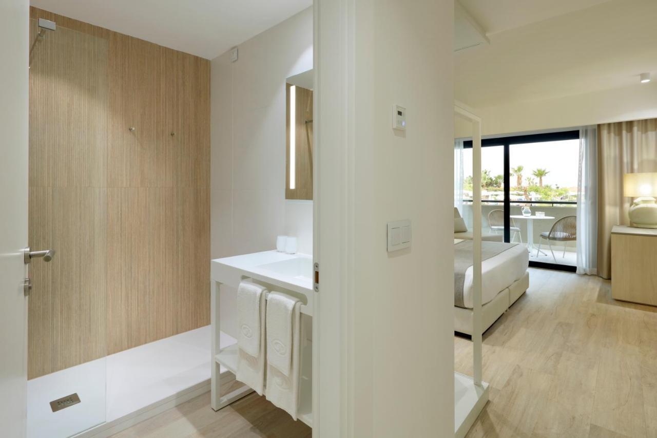 Deluxe Kamer met Uitzicht op het Zwembad