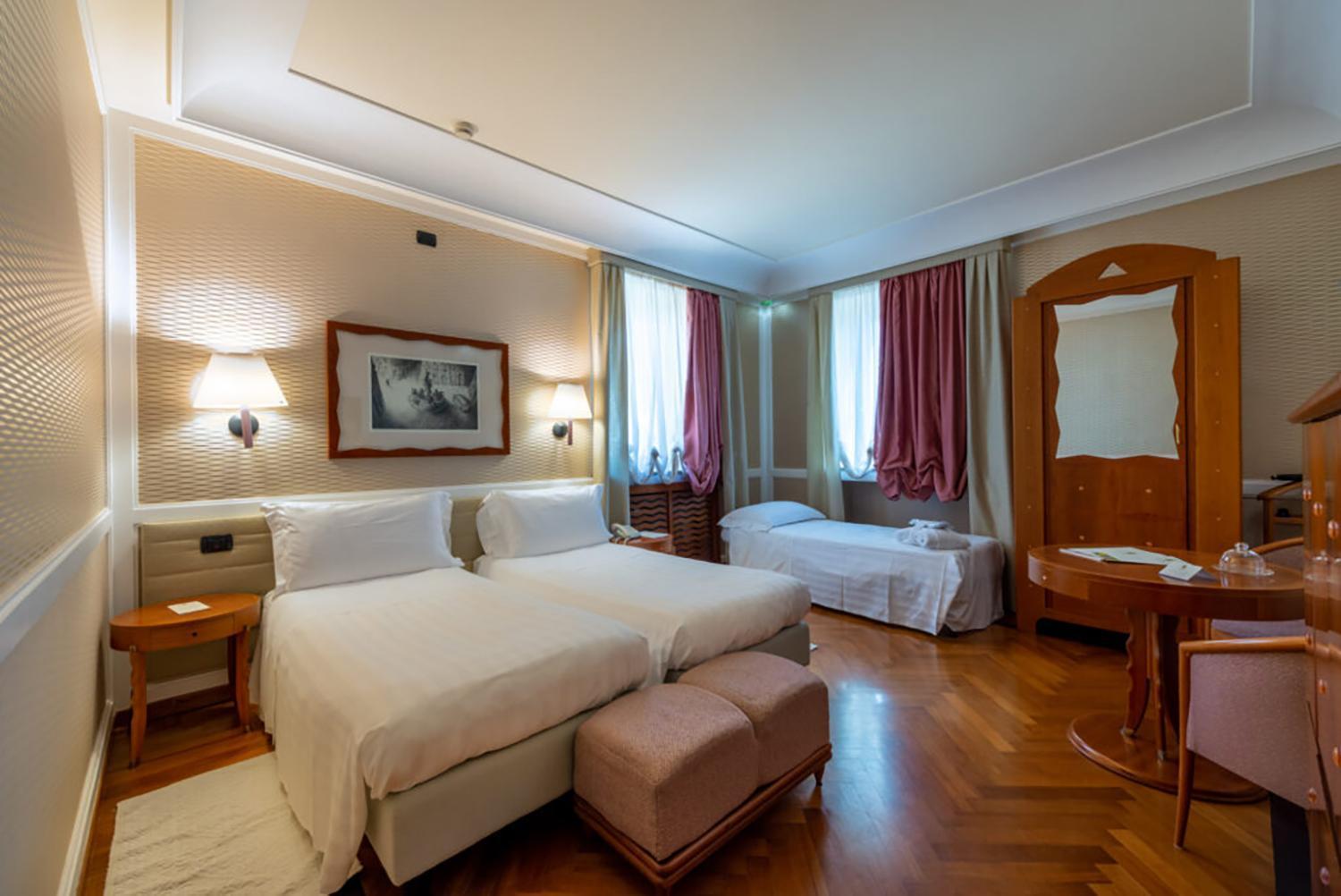 Habitación Triple Deluxe con vistas al mar