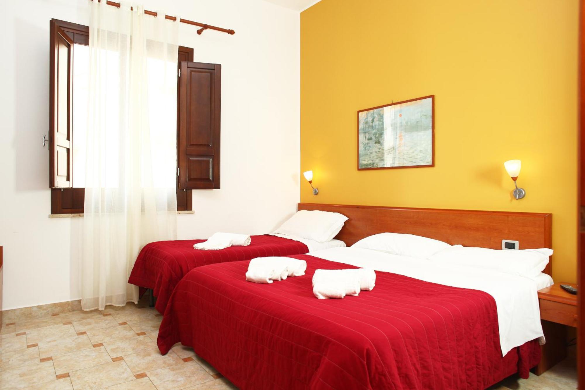 Triple Room