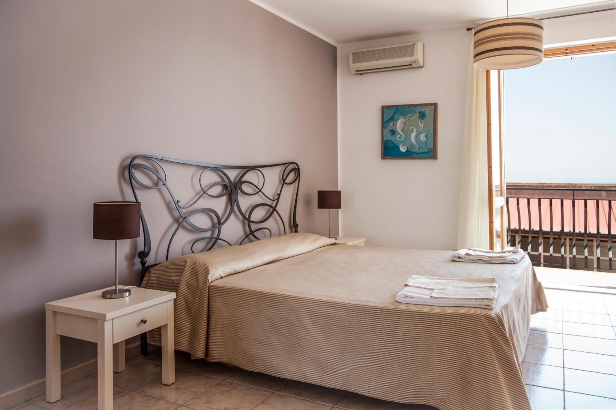 Double or Twin Room Partial Sea View