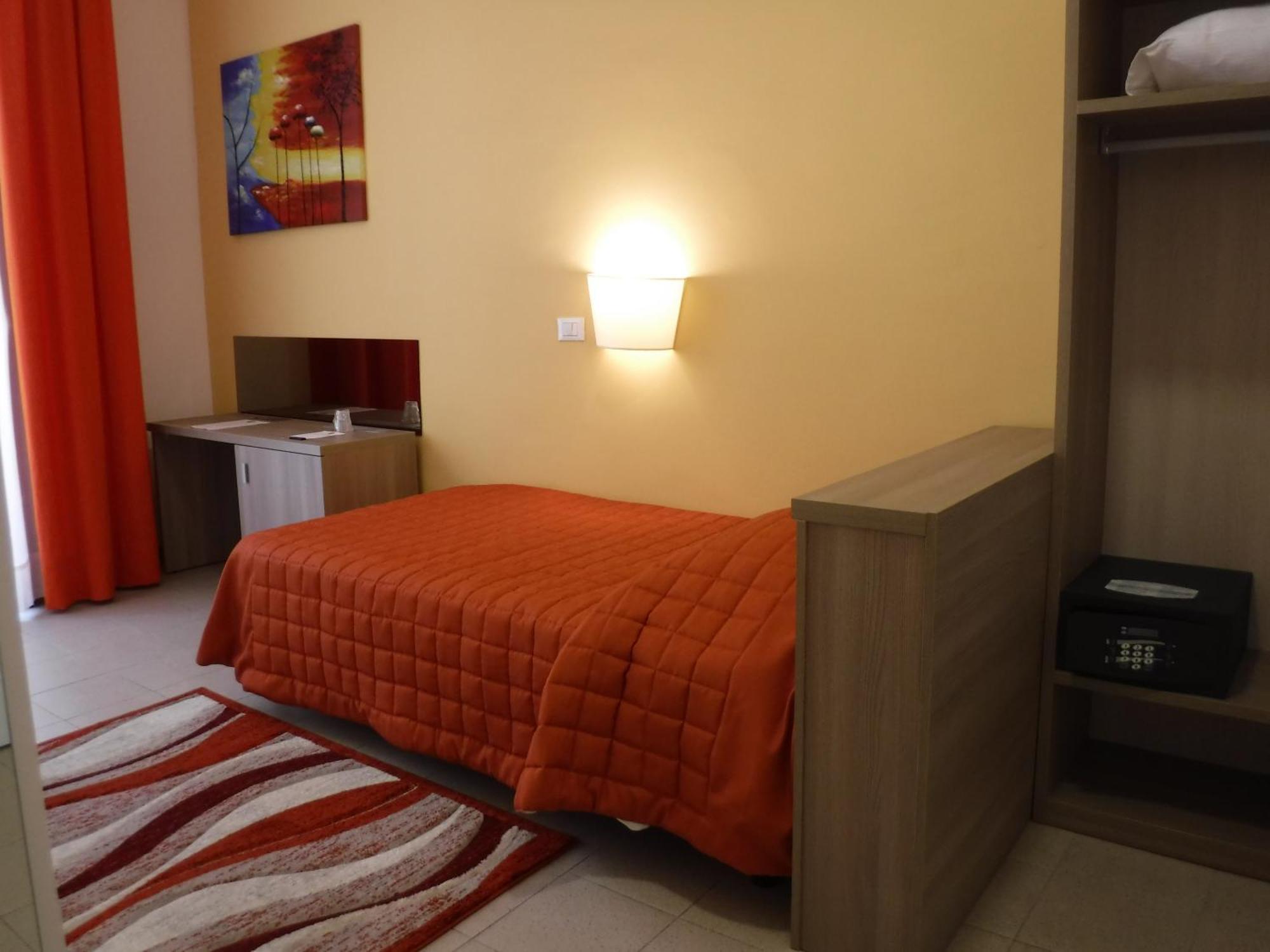 Single Room Disability Access,1216754392:JPEG
