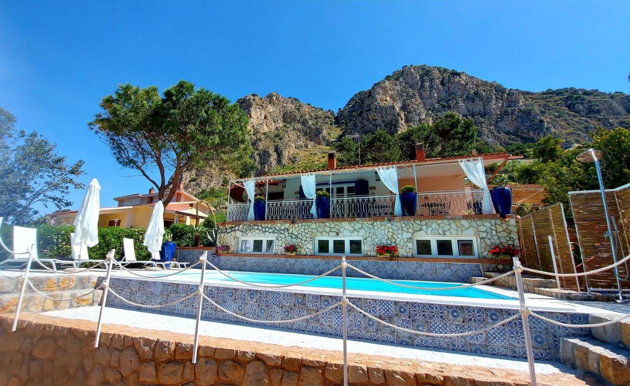 Triple Room with Pool View