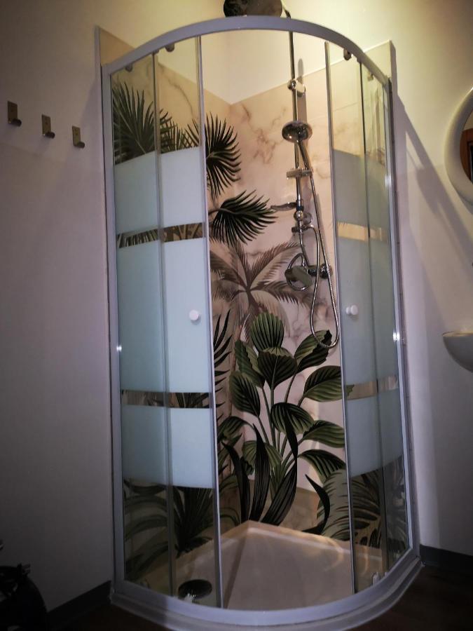 Deluxe Suite Spa Bath