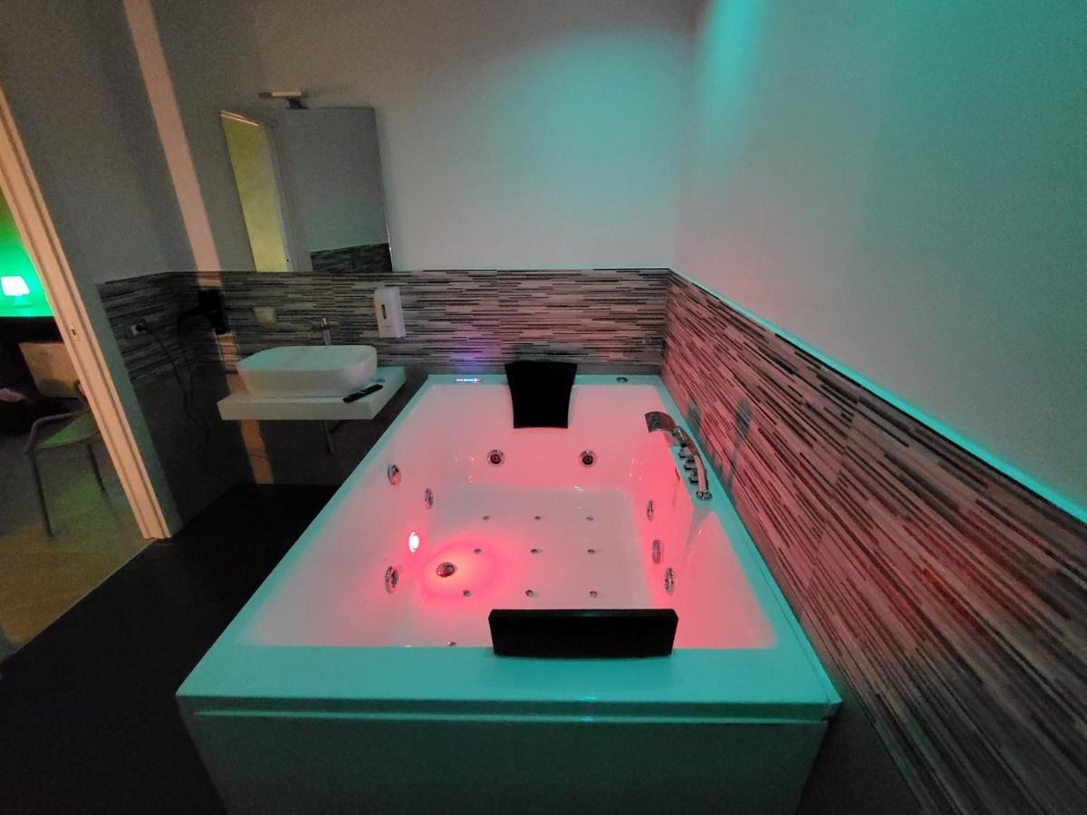 Deluxe Double Room Bath