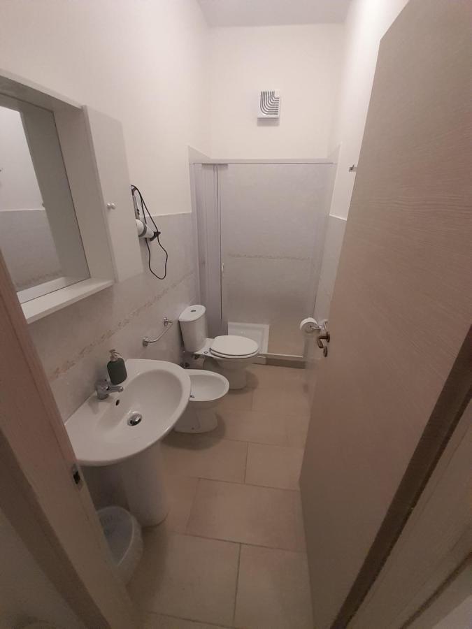 Triple Room Private Bathroom