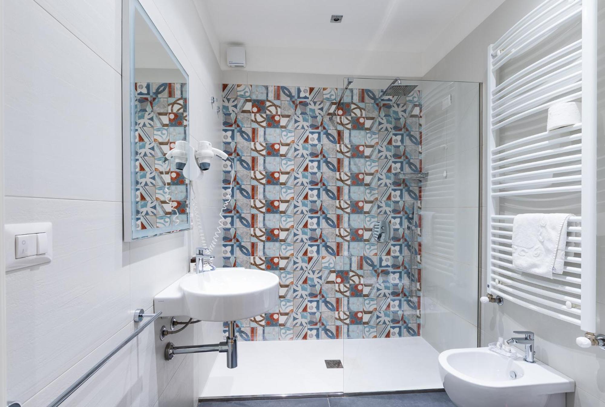 Junior Suite,1279612939:JPEG