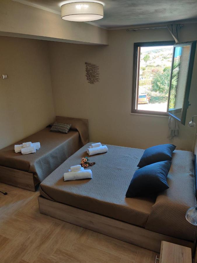 Basic Triple Room