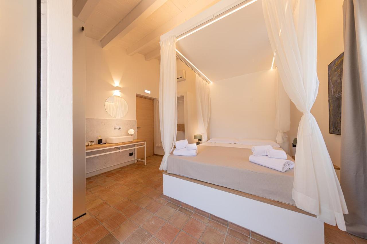 Deluxe Double Room with Bath