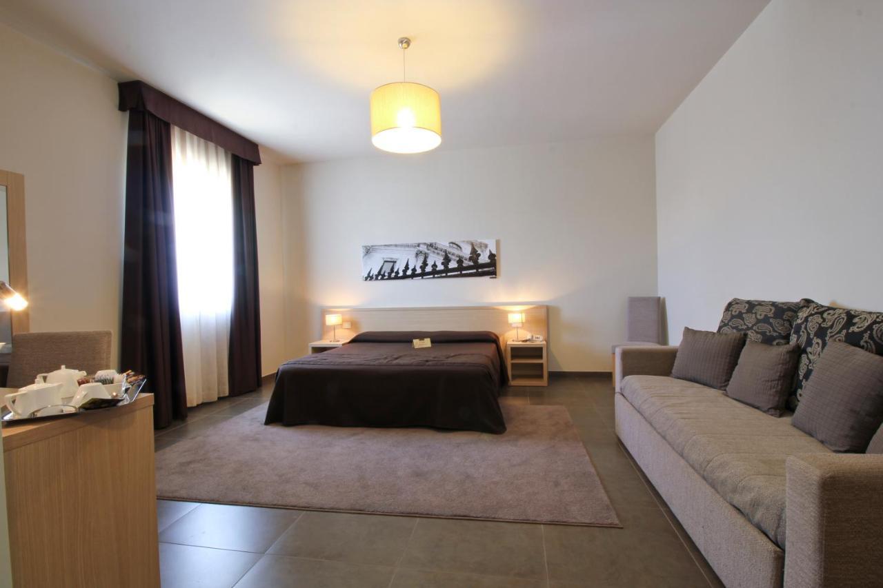 Superior Double Room,56811235:JPEG