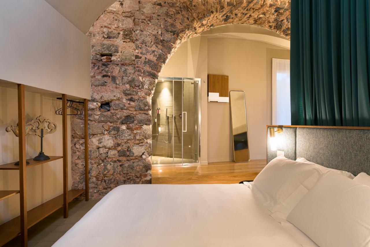 Deluxe Suite Spa Bath
