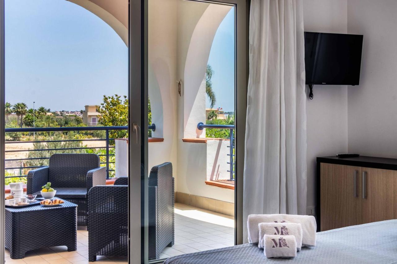 Triple Room Pool View