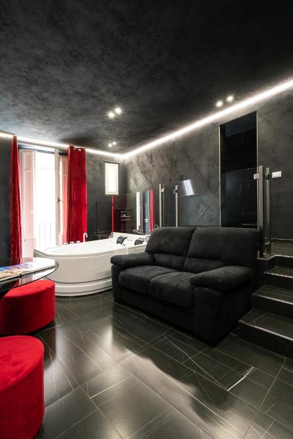 King Suite Spa Bath