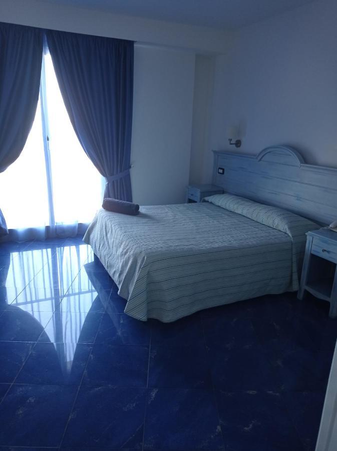 Double or Twin Room Disability Access