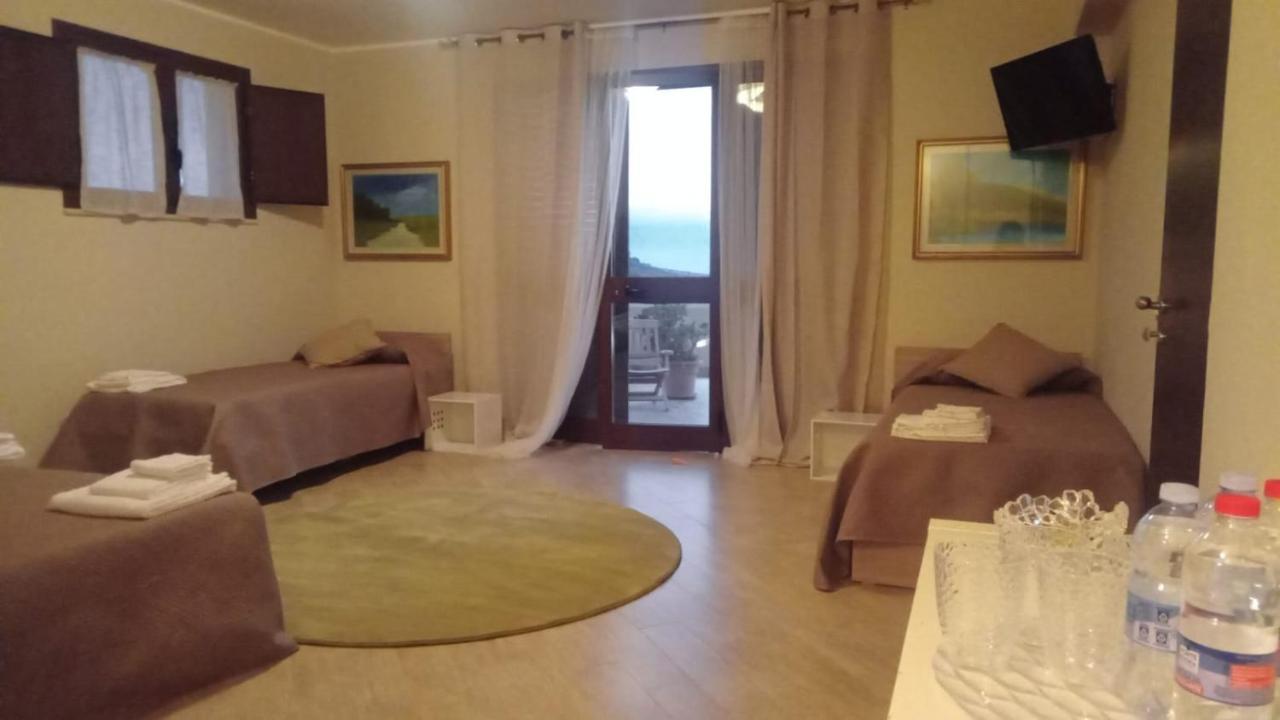 Quadruple Room Terrace