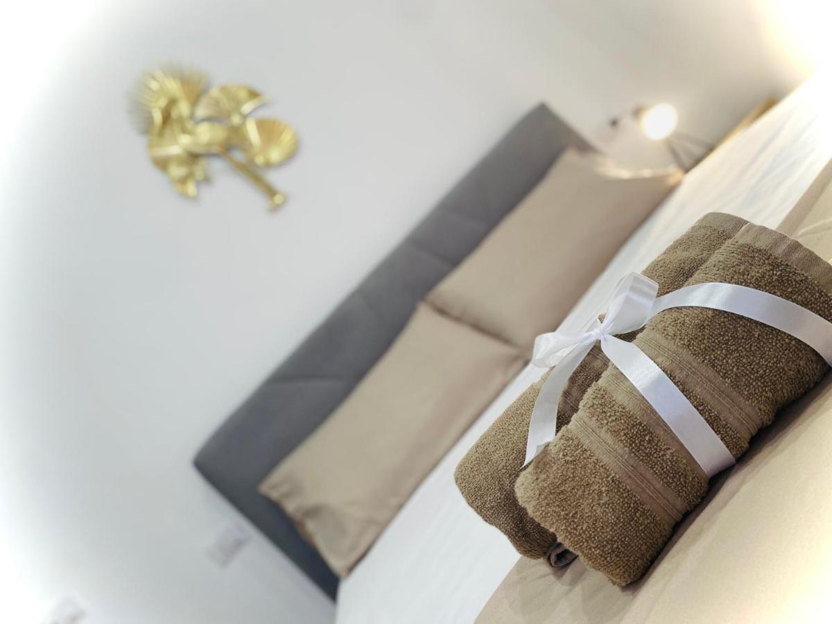 Double Room,1589806786:JPEG