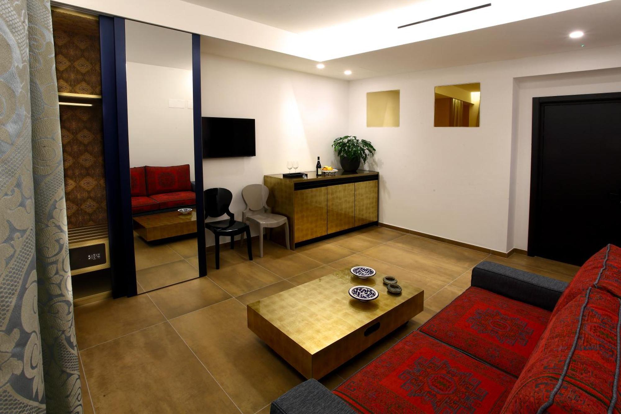 Two-Bedroom Suite