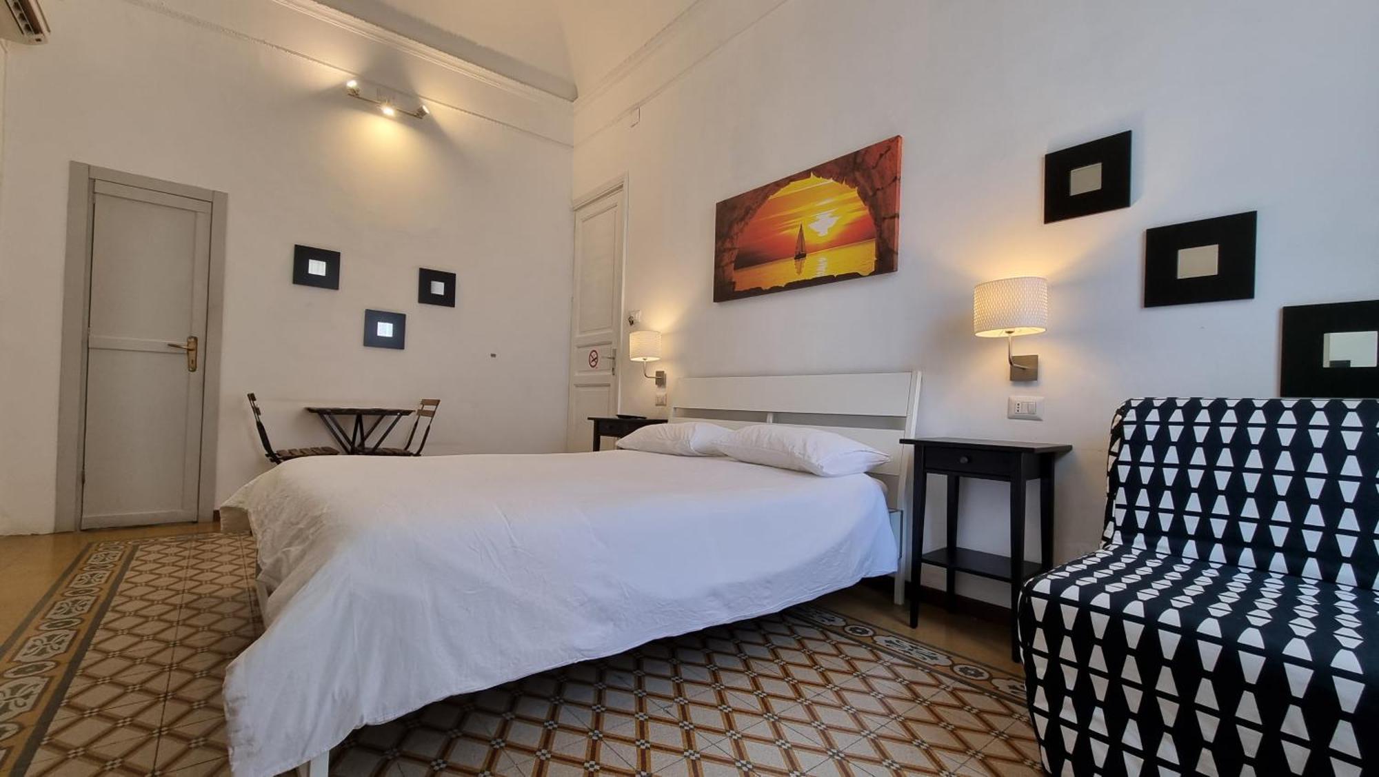 Double Room Private Bathroom