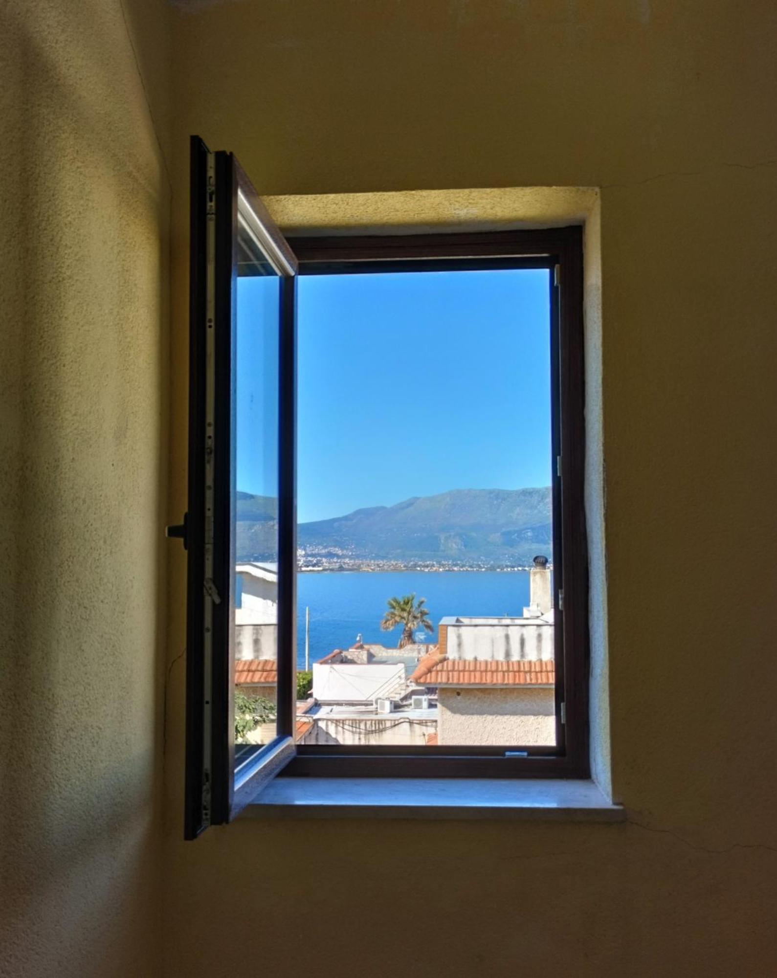 Camera Matrimoniale Deluxe con Vista Mare Laterale