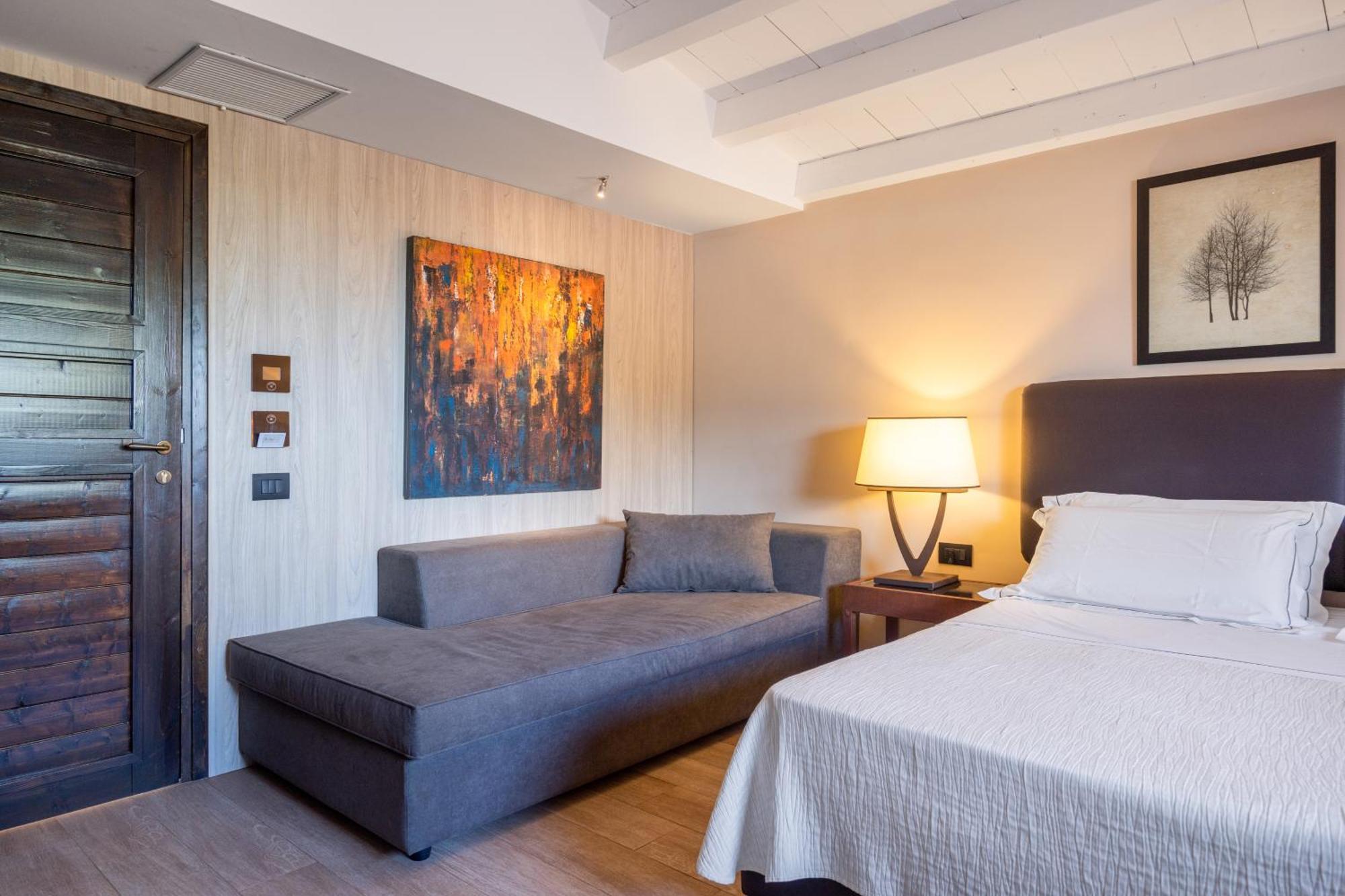Triple Room with Terrace