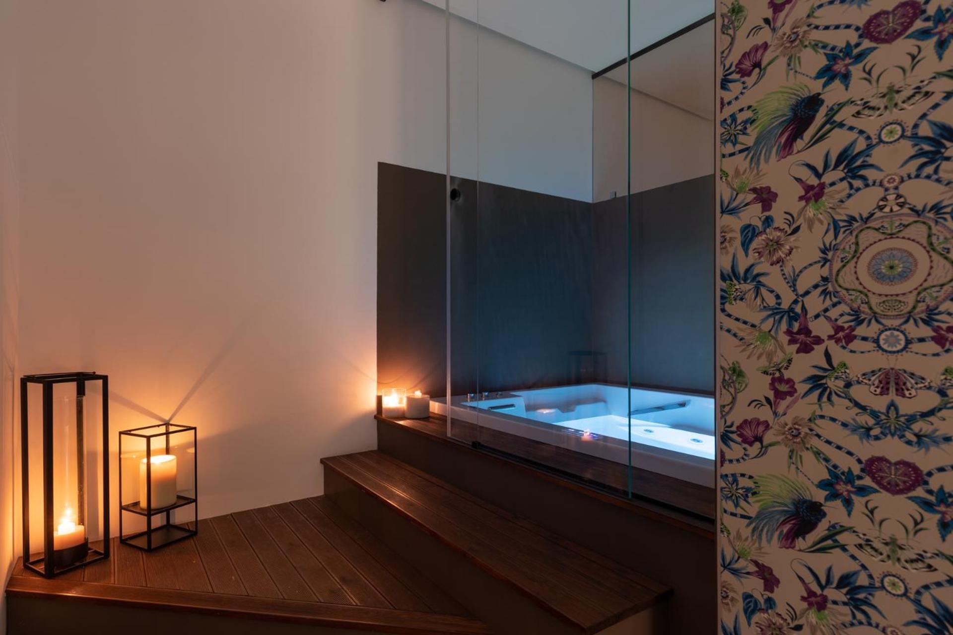 Suite Hot Tub