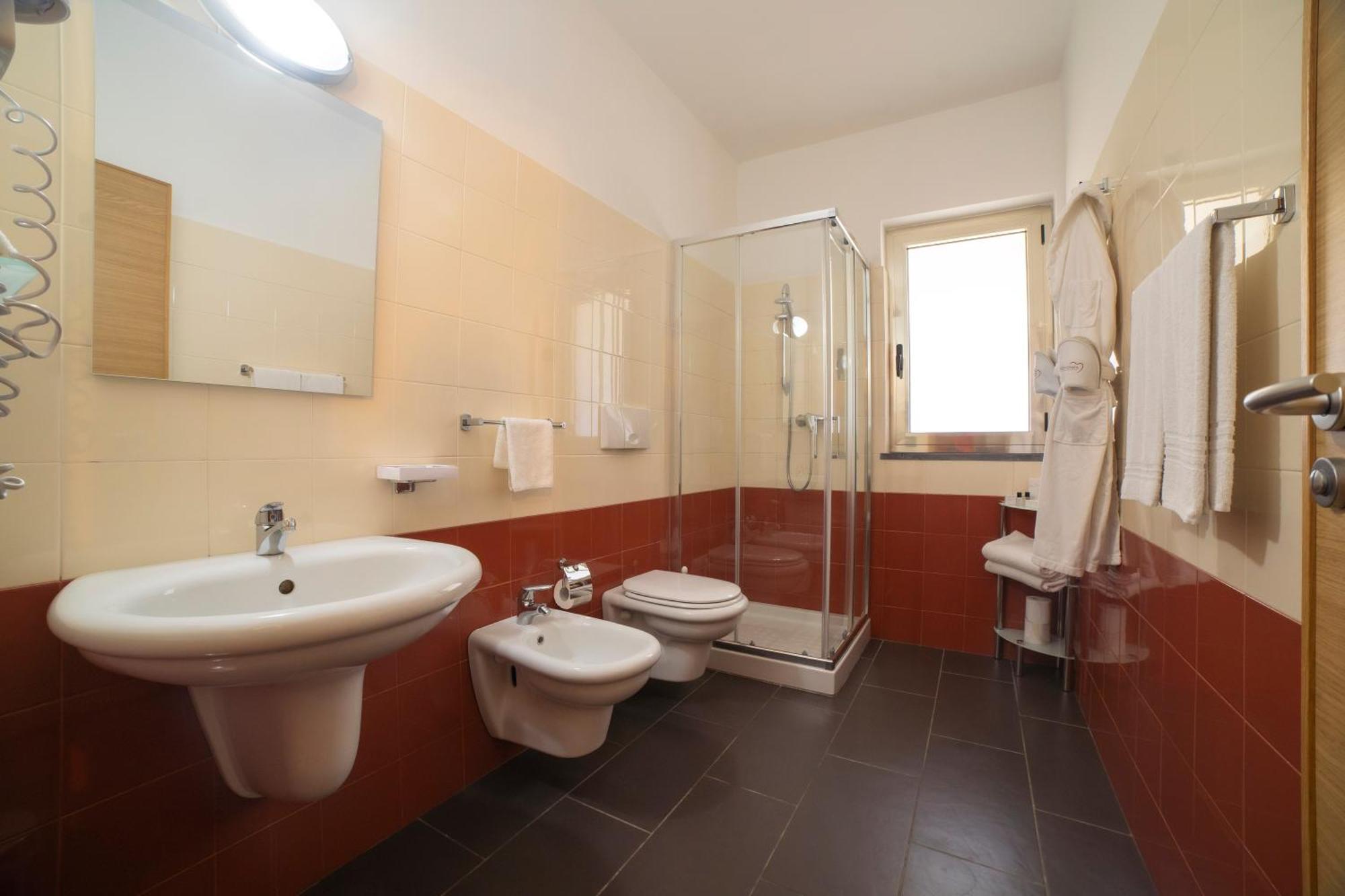 Superior Double or Twin Room,1540599121:JPEG