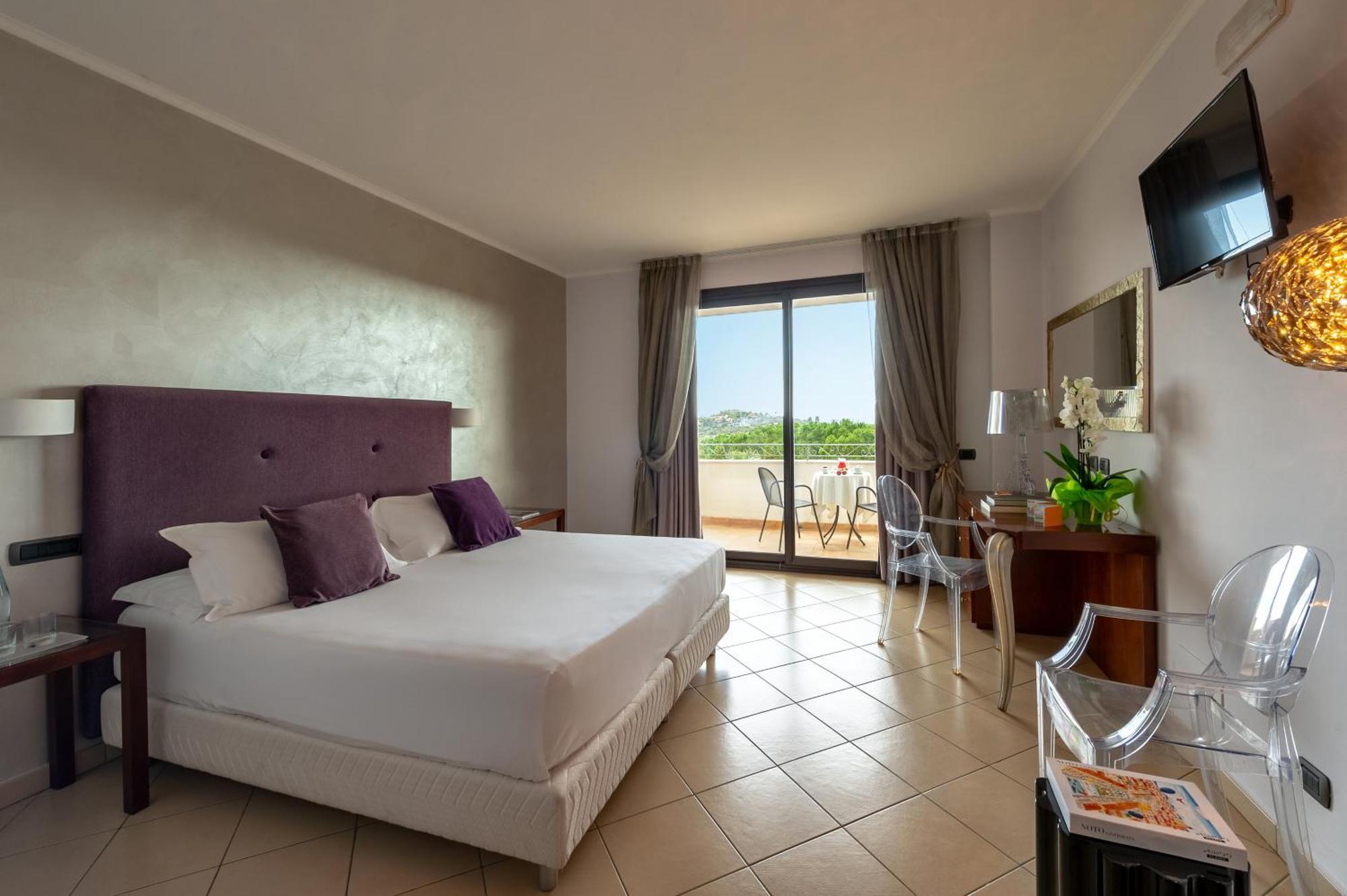 Double or Twin Room,1540958920:JPEG