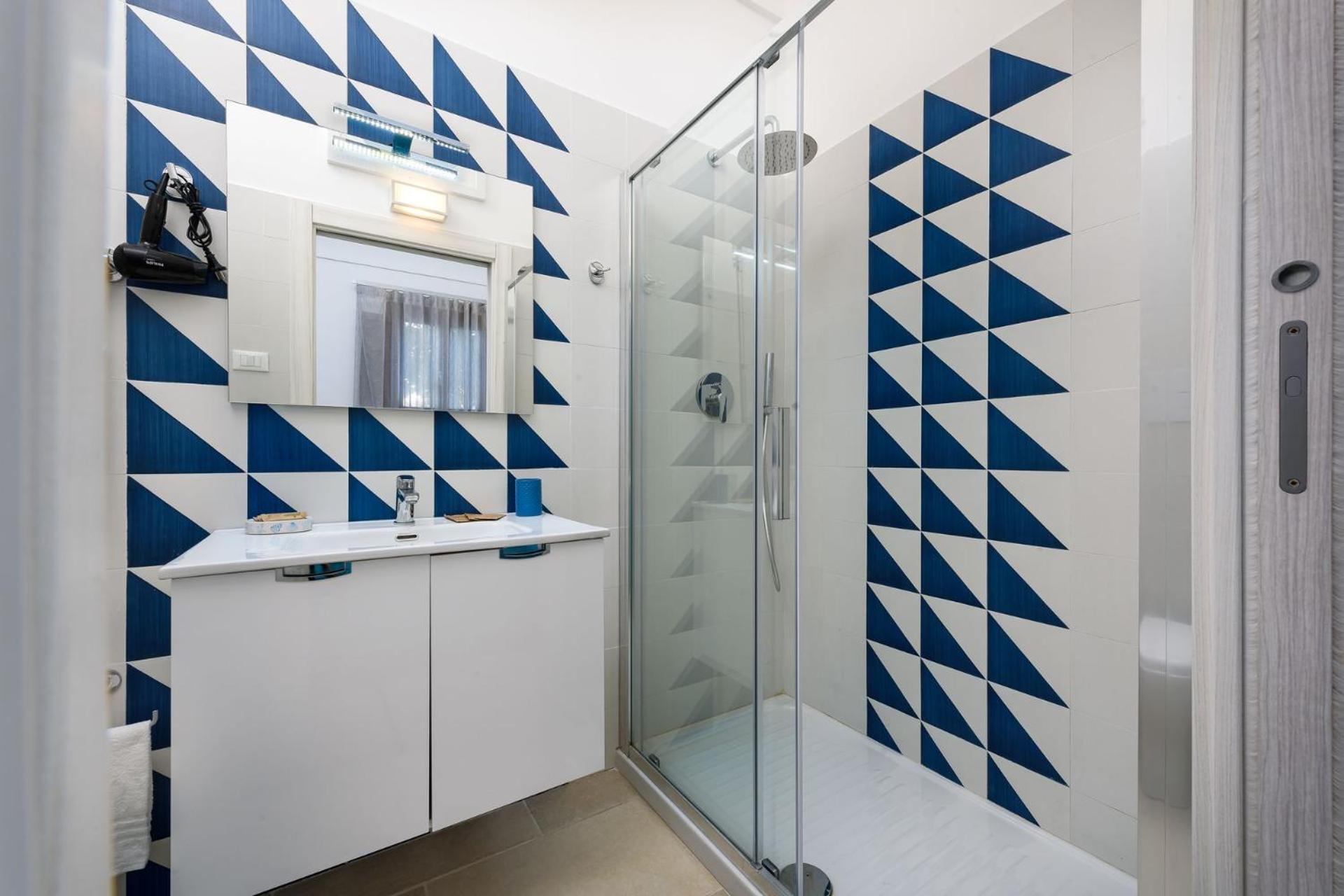 Quadruple Room Private Bathroom