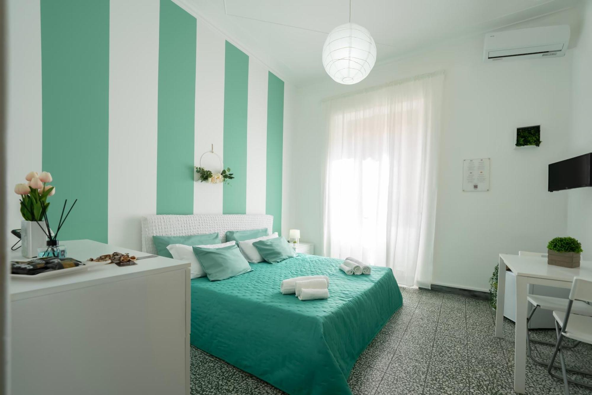 Double Room Private Bathroom