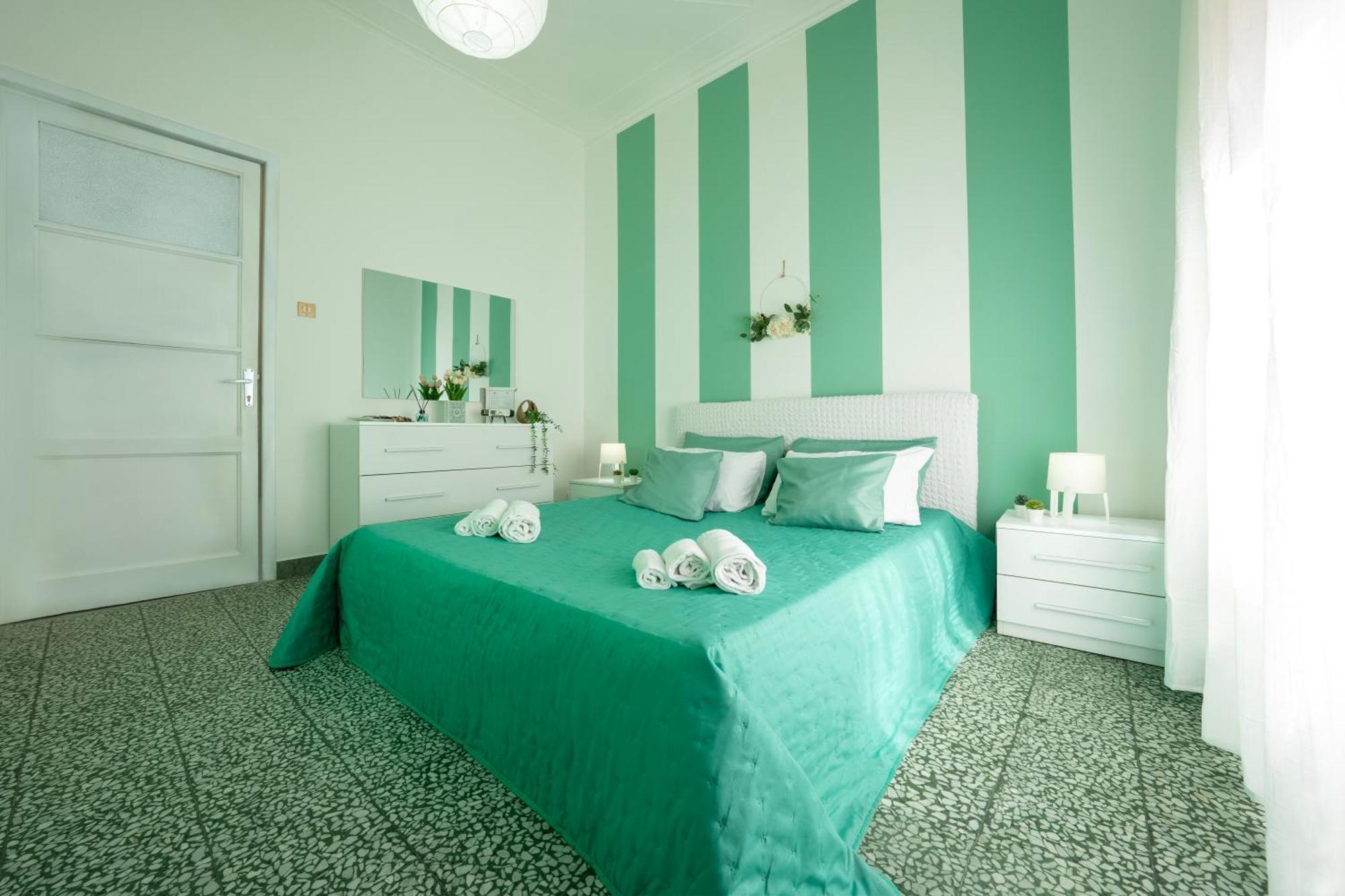 Double Room Private Bathroom