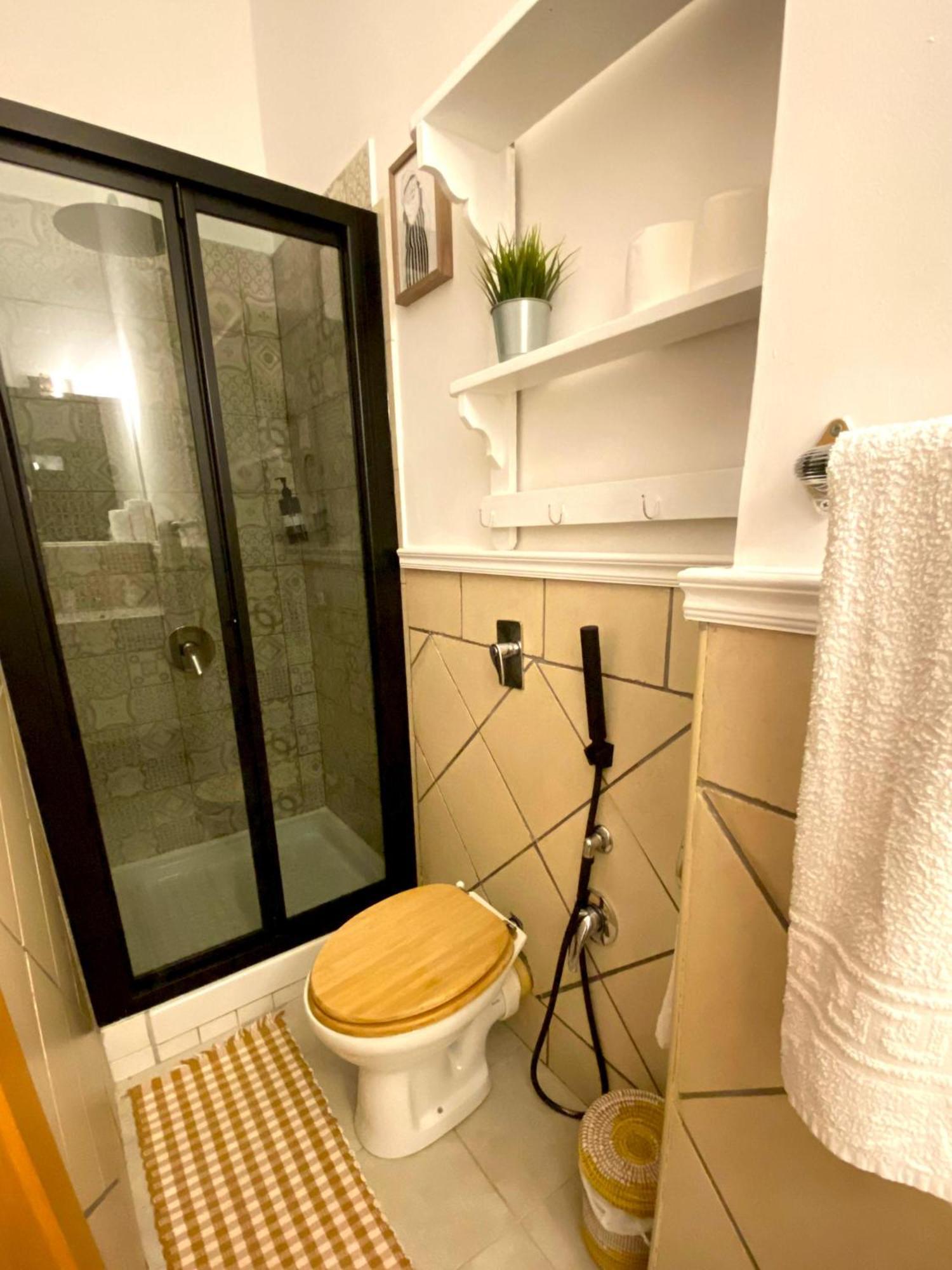 Double Room Private Bathroom