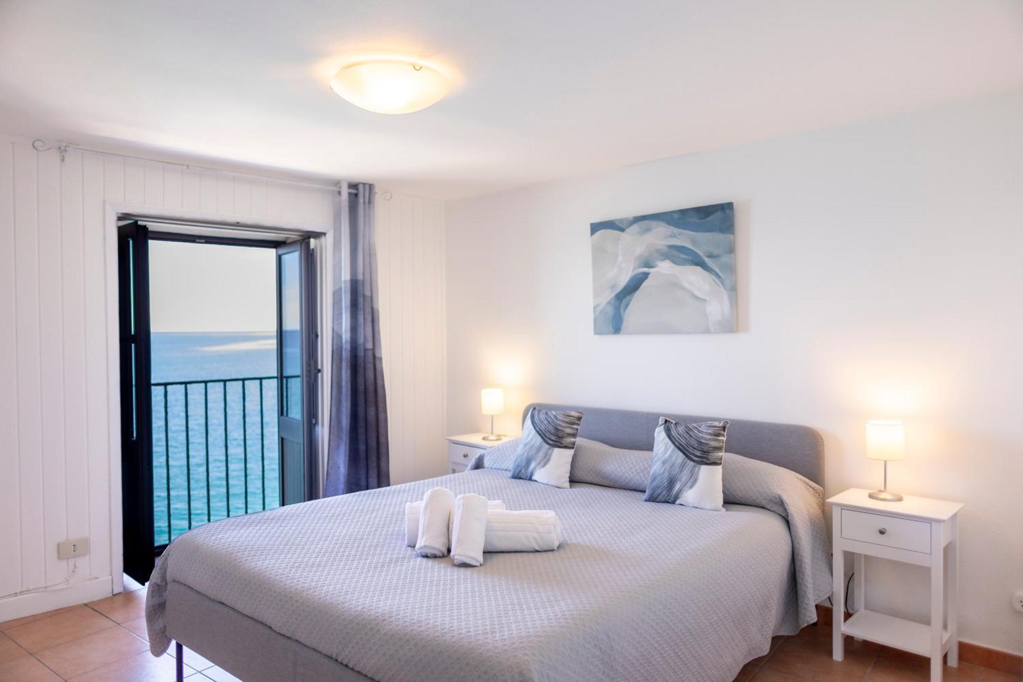 Triple Room Sea View