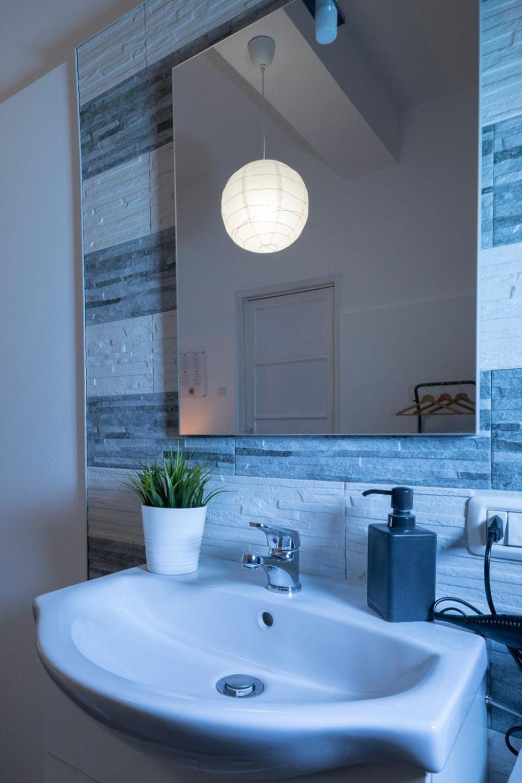 Double Room Private Bathroom