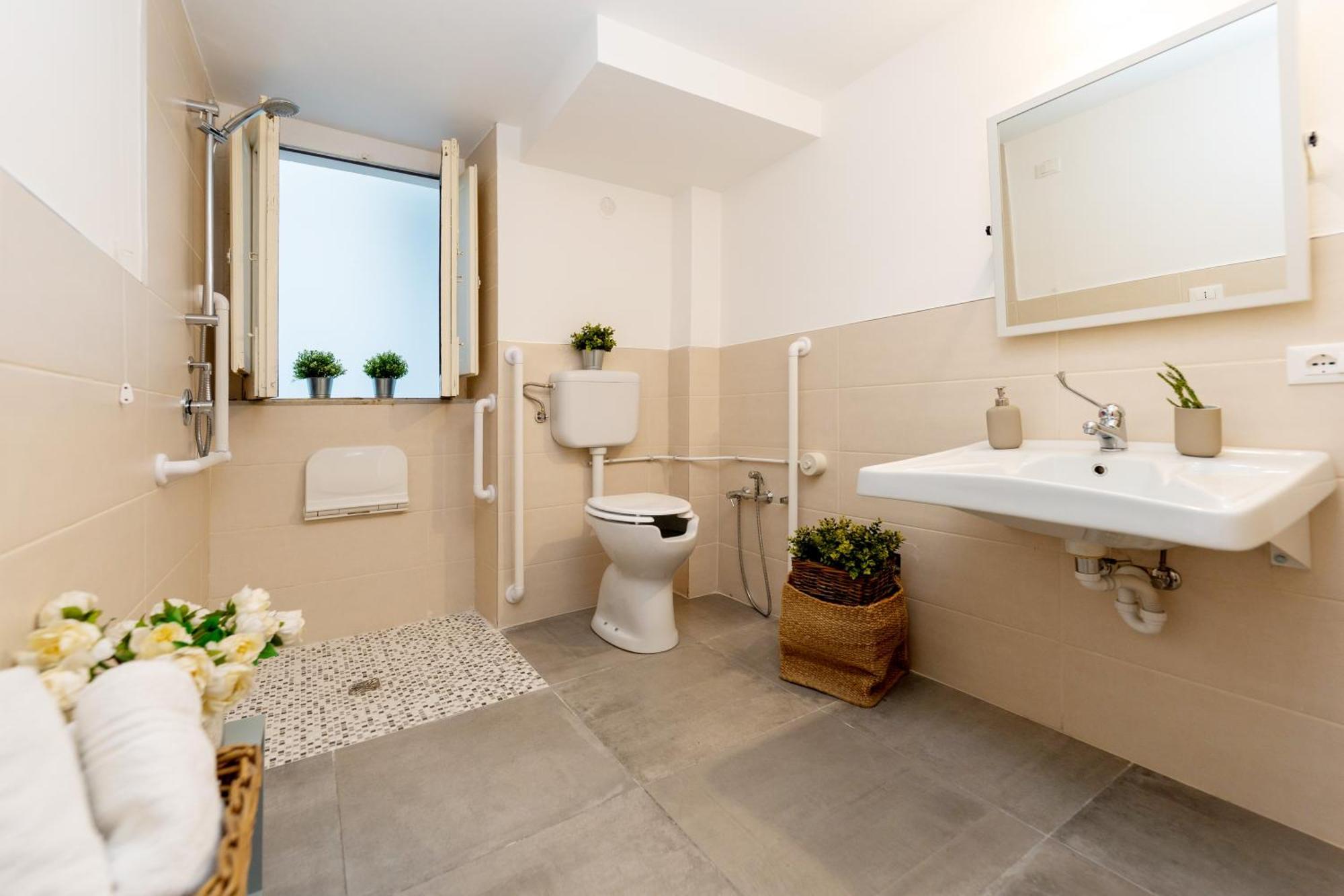 Double Room Private External Bathroom