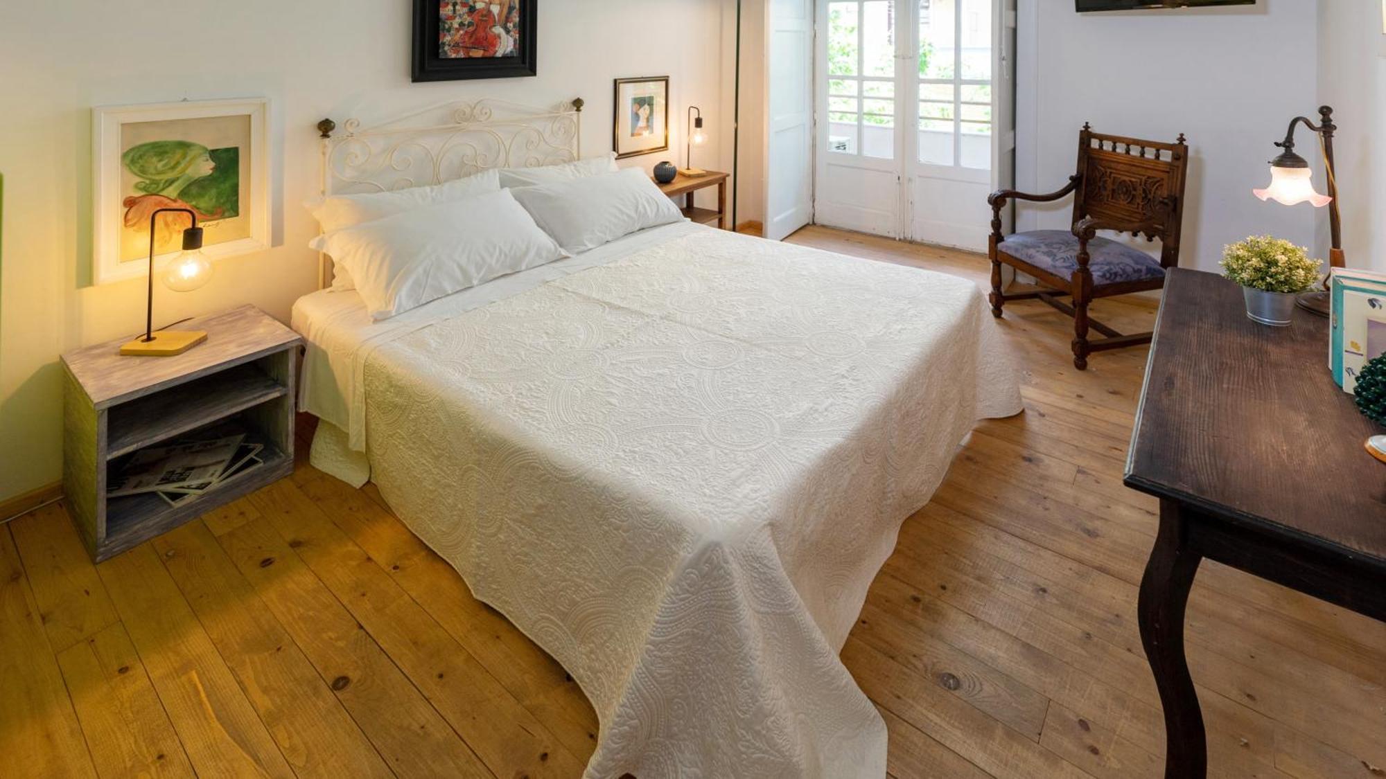 Double Room Private External Bathroom