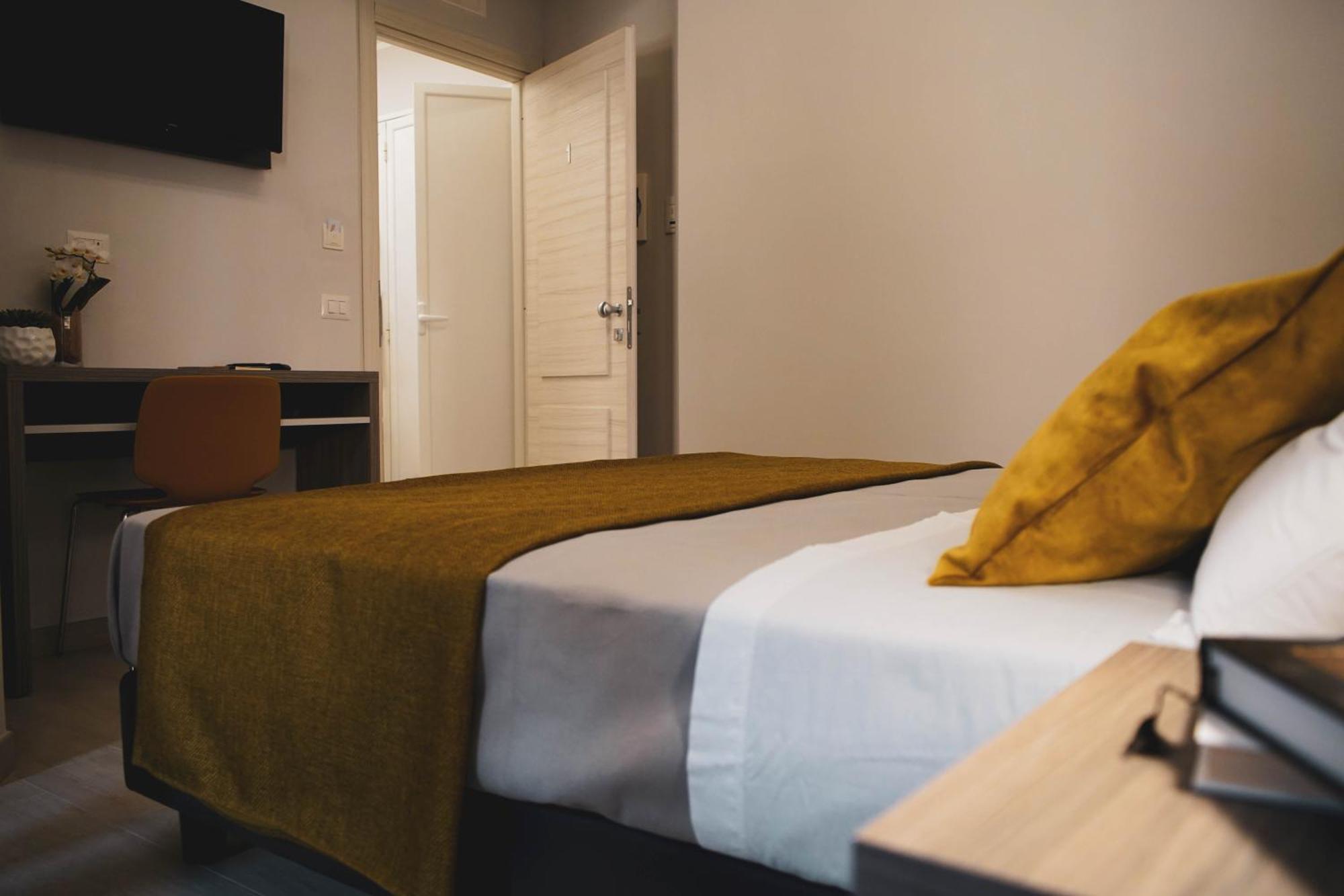 Comfort Triple Room