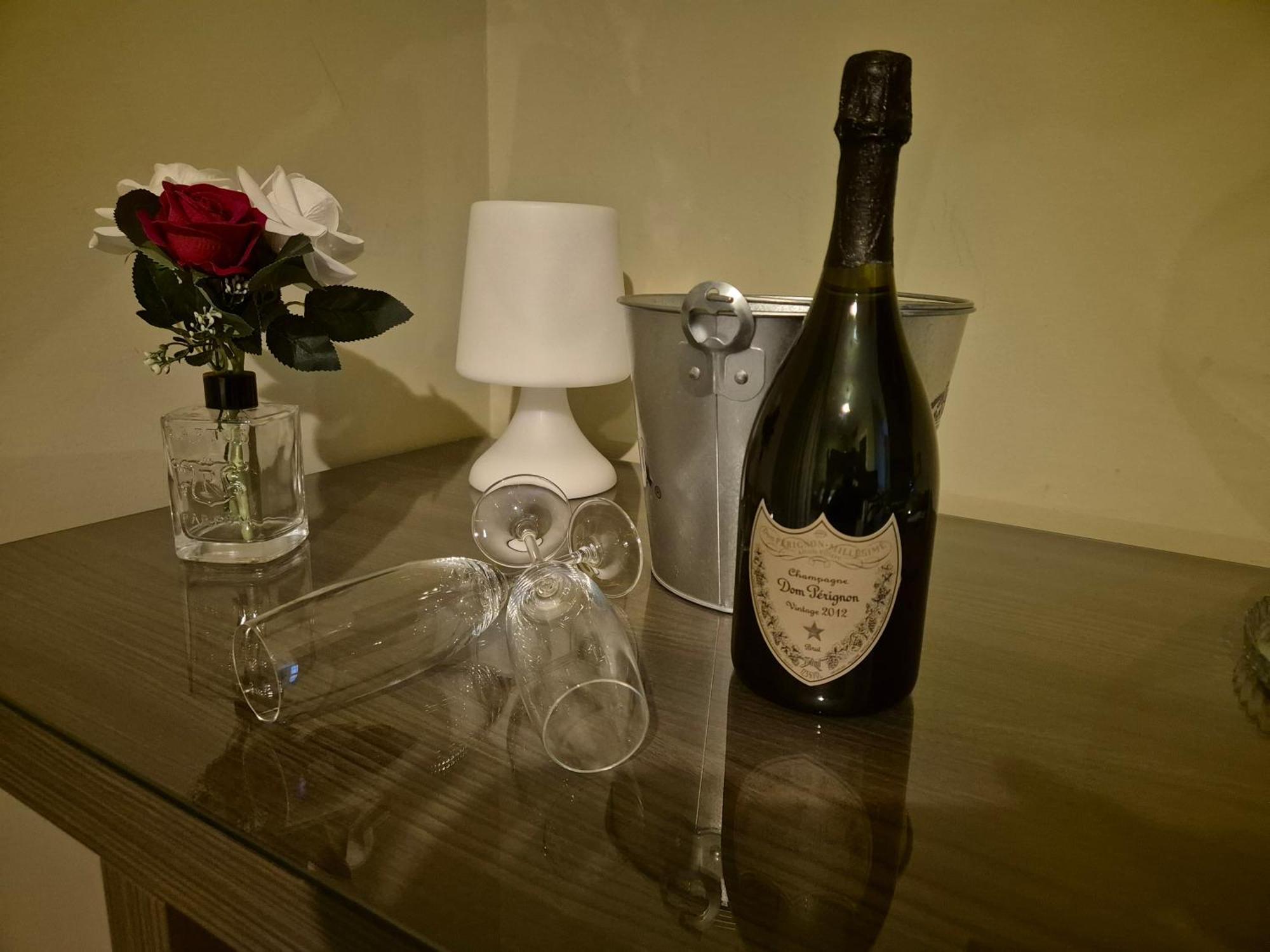 Deluxe Double Room Bath