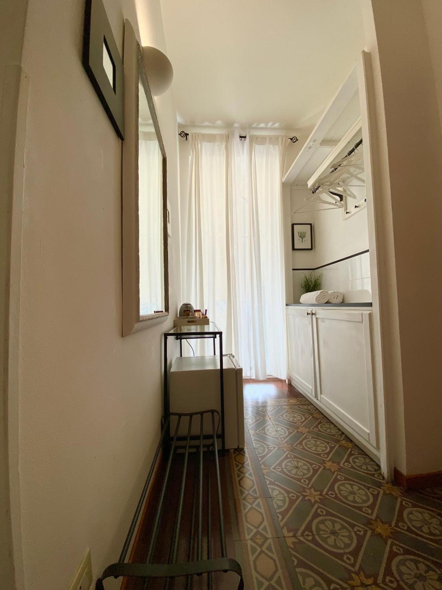 Double Room Private Bathroom