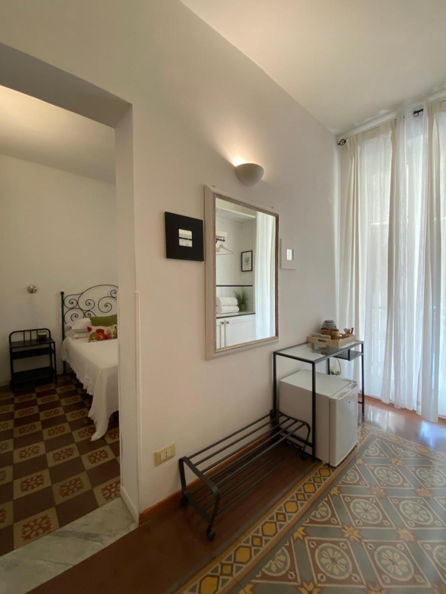 Double Room Private Bathroom