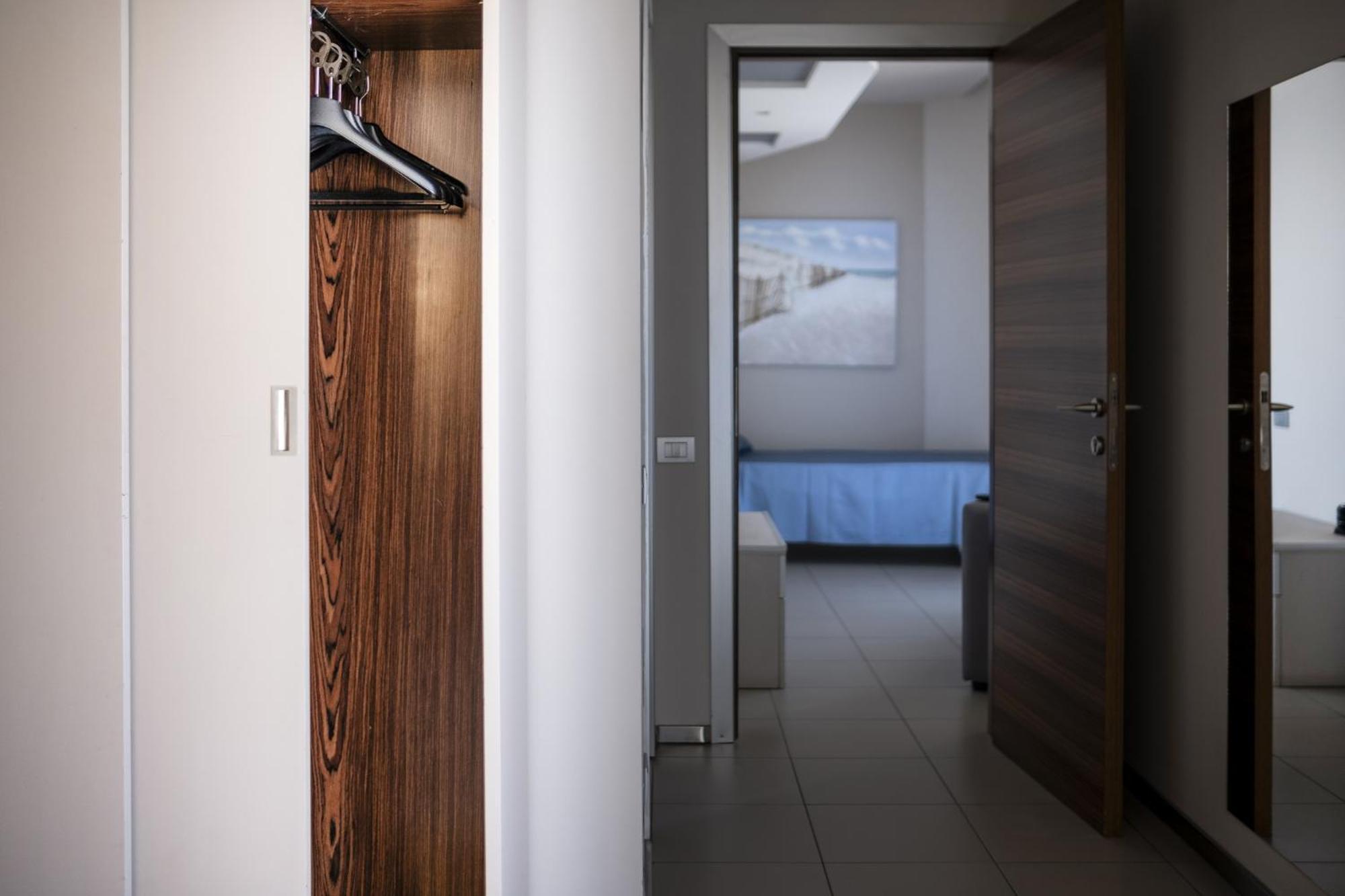 Triple Room,1616874913:JPEG