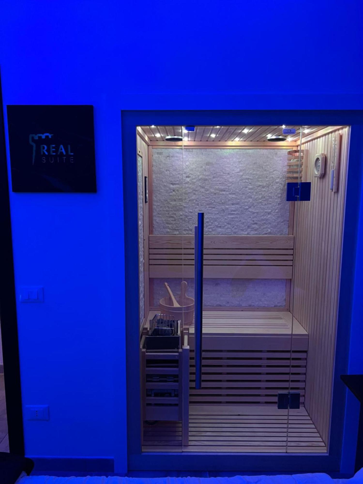 King Room Spa Bath