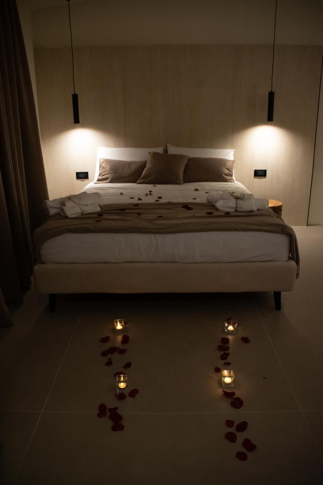 Deluxe Double Room Bath